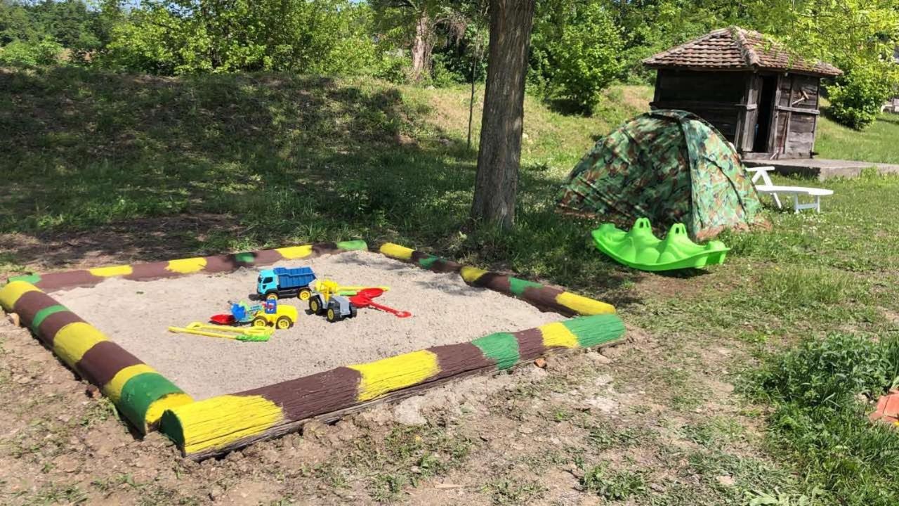 Holiday Home Rodjak Sa Sela Mionica Zewnętrze zdjęcie